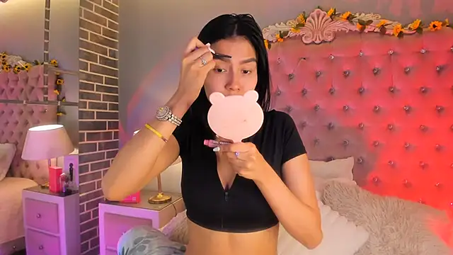 TanyaBello online show from 06-17-26, 04:34