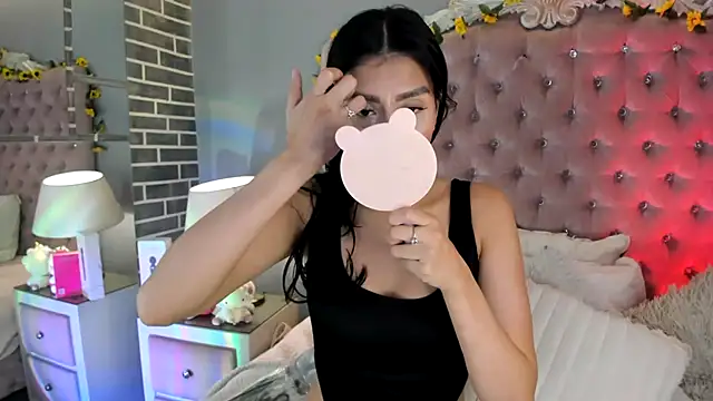 TanyaBello online show from 07-11-26, 04:02