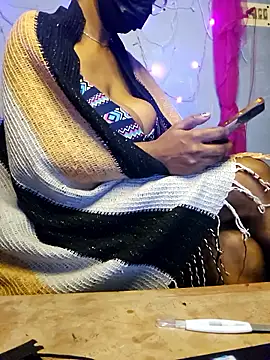 Snapshot of Desi_Maya69 chatting on 01-11-26, 08:27 Desi Maya69 online show from 01-11-26, 08:27