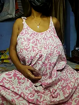 Snapshot of Desi_Maya69 chatting on 02-16-26, 05:11 Desi Maya69 online show from 02-16-26, 05:11