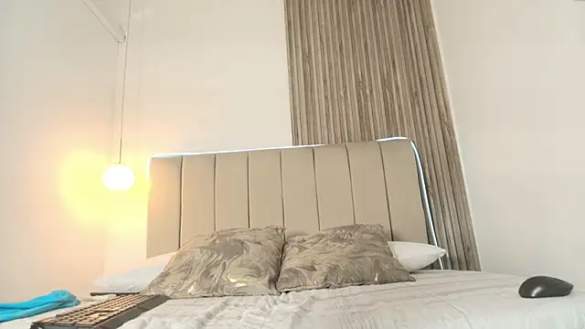 EvaaSinclair online show from 03-02-26, 08:05