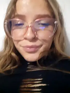 bambiluly online show from 10-19-25, 02:14