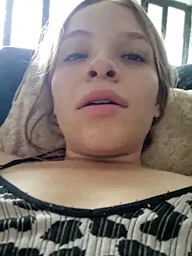 bambiluly online show from 11-11-25, 08:14