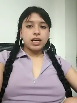 Snapshot of petite_coral chatting on 01-06-26, 11:53 petite coral online show from 01-06-26, 11:53