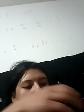 Snapshot of petite_coral chatting on 01-14-26, 02:37 petite coral online show from 01-14-26, 02:37