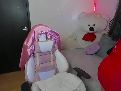 mia  abbey online show from 11-14-25, 11:41