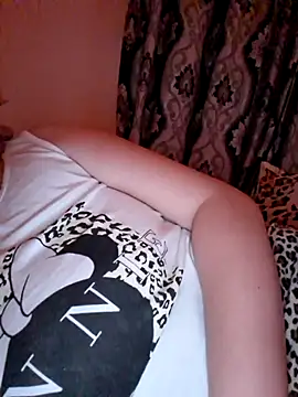 Ariana381 online show from 11-01-25, 10:47