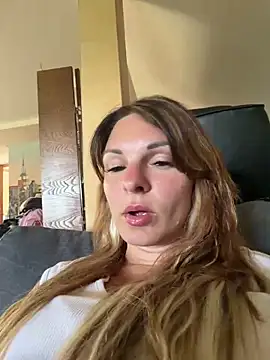 Snapshot of kinkysarahx chatting on 05-25-26, 02:05 kinkysarahx online show from 05-25-26, 02:05