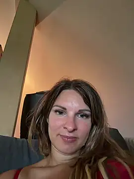 Snapshot of kinkysarahx chatting on 06-09-26, 09:43 kinkysarahx online show from 06-09-26, 09:43