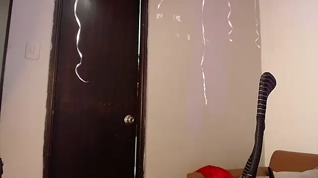 Snapshot of miel_alisha chatting on 05-28-26, 02:23 miel alisha online show from 05-28-26, 02:23