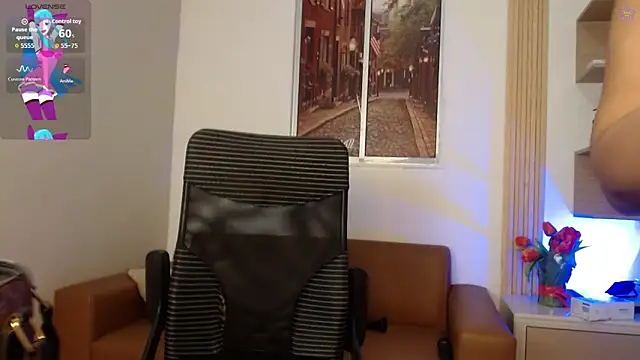 Snapshot of miel_alisha chatting on 05-18-26, 01:05 miel alisha online show from 05-18-26, 01:05