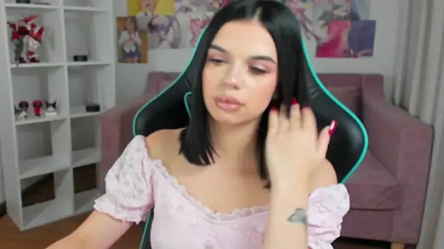 IsabelleVale online show from 10-21-25, 05:56
