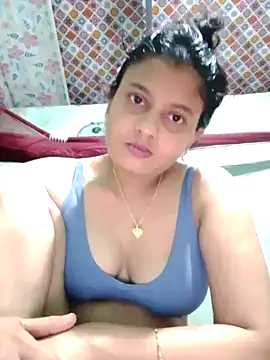 Snapshot of sexylive1100 chatting on 10-31-25, 04:03 sexylive1100 online show from 10-31-25, 04:03