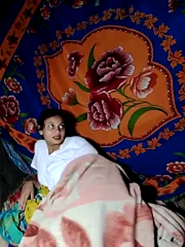 Snapshot of sexylive1100 chatting on 11-18-25, 04:10 sexylive1100 online show from 11-18-25, 04:10