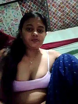 Snapshot of sexylive1100 chatting on 10-20-25, 04:07 sexylive1100 online show from 10-20-25, 04:07