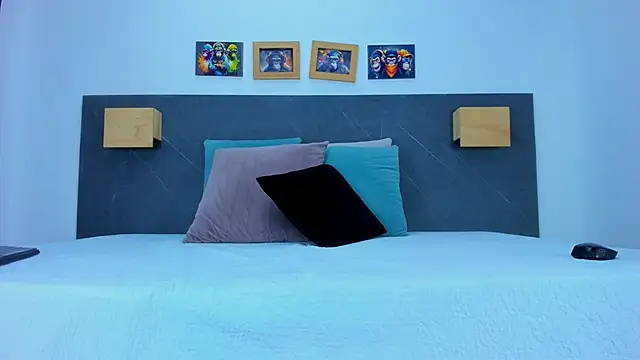 iamdoll online show from 04-13-26, 07:40