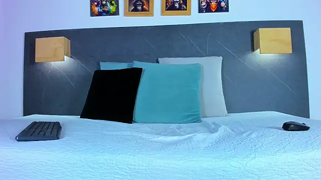 Snapshot of iamdoll chatting on 02-19-26, 08:28 iamdoll online show from 02-19-26, 08:28