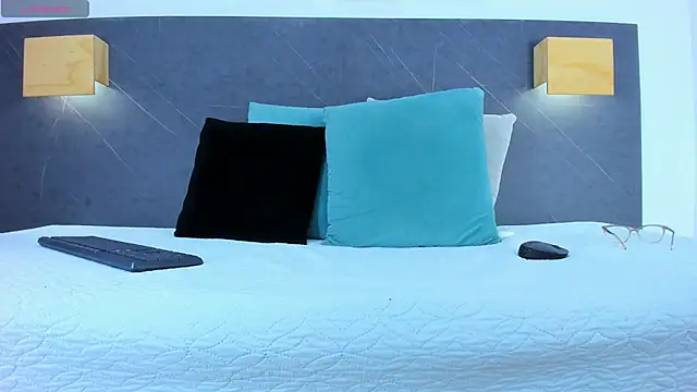 Snapshot of iamdoll chatting on 02-03-26, 08:58 iamdoll online show from 02-03-26, 08:58