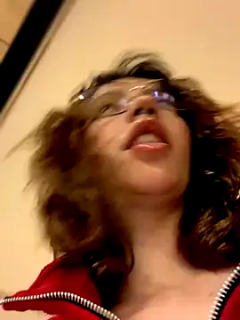 MiaaCute- online show from 10-24-25, 12:20