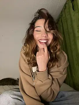 MiaaCute- online show from 05-19-26, 11:01