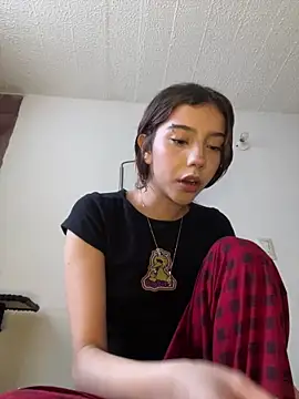 MiaaCute- online show from 06-12-26, 10:18