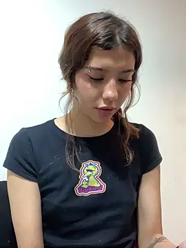 MiaaCute- online show from 04-16-26, 09:39