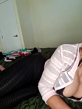 mzchatstrip online show from 10-19-25, 08:00