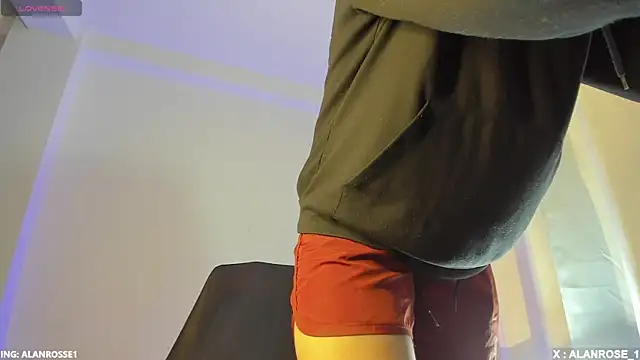 AlanRose01 online show from 12-17-25, 01:27