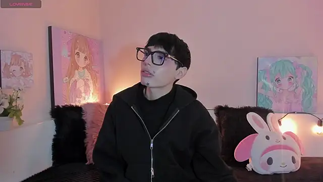 Strawberry Kitty  online show from 02-06-26, 03:46