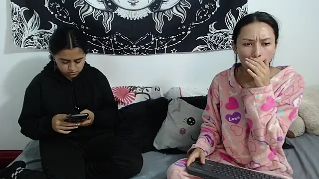 emily n abby online show from 03-10-26, 01:15