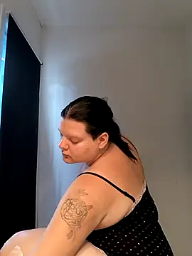 Snapshot of curvygirrlll chatting on 11-02-25, 01:49 curvygirrlll online show from 11-02-25, 01:49