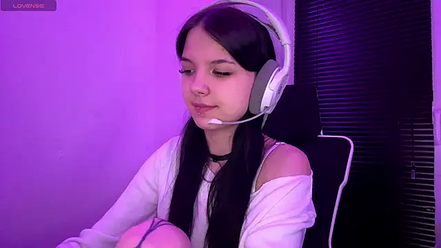 HanaMantanaDell online show from 12-21-25, 03:25