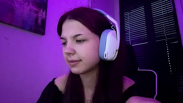 Snapshot of HanaMantanaDell chatting on 04-30-26, 04:47 HanaMantanaDell online show from 04-30-26, 04:47