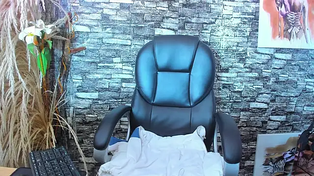 talialadyx online show from 12-03-25, 03:00