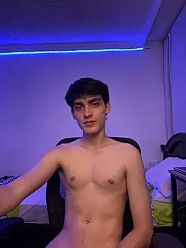 Snapshot of WarrenBlushfire chatting on 10-21-25, 06:02 WarrenBlushfire online show from 10-21-25, 06:02