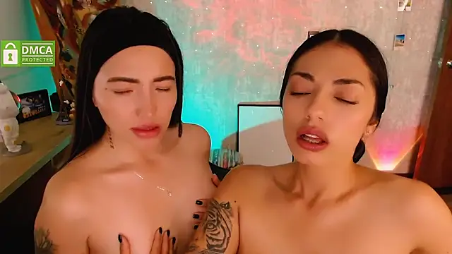 Snapshot of natval6 chatting on 02-20-26, 10:44 natval6 online show from 02-20-26, 10:44