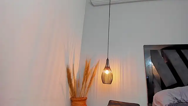 Snapshot of Amelia_Brixton chatting on 02-16-26, 08:24 Amelia Brixton online show from 02-16-26, 08:24