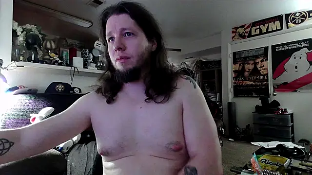 biggerisbetter12 online show from 10-30-25, 07:33