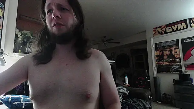 Snapshot of biggerisbetter12 chatting on 05-15-26, 10:35 biggerisbetter12 online show from 05-15-26, 10:35
