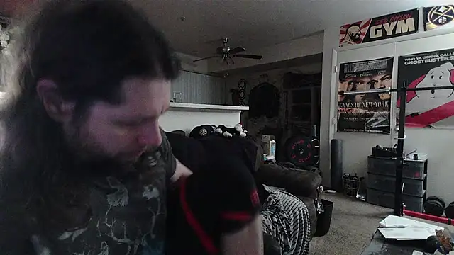 biggerisbetter12 online show from 04-15-26, 09:04