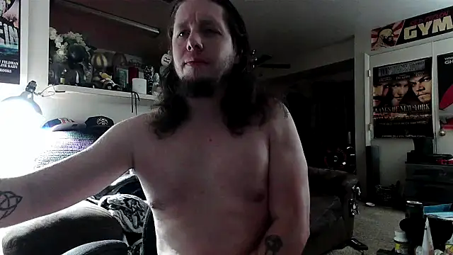 biggerisbetter12 online show from 10-18-25, 09:44