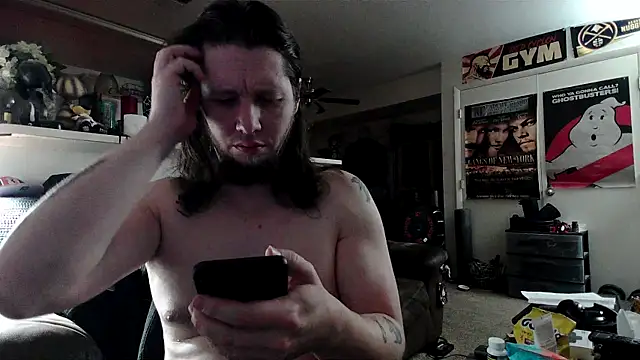 biggerisbetter12 online show from 10-26-25, 09:31