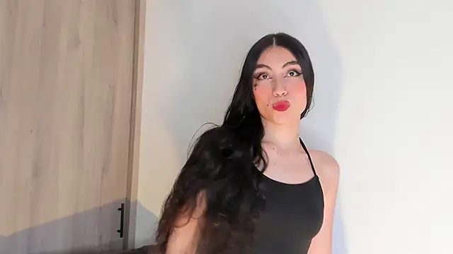 BritanyLnx online show from 10-29-25, 11:03