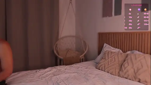 Little Emma 11 online show from 02-16-26, 12:37