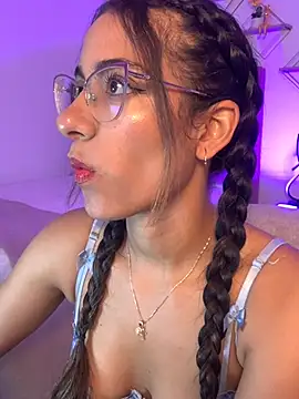 Snapshot of elegant__rouse chatting on 04-29-26, 07:42 elegant rouse online show from 04-29-26, 07:42