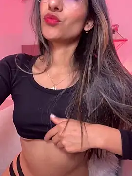 Snapshot of elegant__rouse chatting on 04-18-26, 11:38 elegant rouse online show from 04-18-26, 11:38