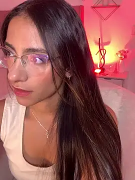 Snapshot of elegant__rouse chatting on 06-10-26, 10:22 elegant rouse online show from 06-10-26, 10:22