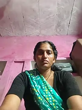 Snapshot of Pooja_shre chatting on 07-21-26, 06:09 Pooja shre online show from 07-21-26, 06:09