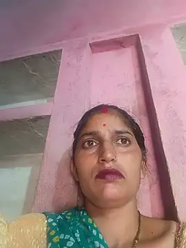 Snapshot of Pooja_shre chatting on 06-25-26, 07:24 Pooja shre online show from 06-25-26, 07:24