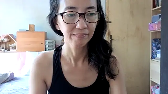 Snapshot of princessD077 chatting on 05-28-26, 03:14 princessD077 online show from 05-28-26, 03:14